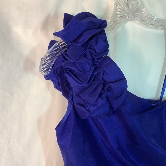 Hailey Longan by Adriana Papell One Shoulder Prom/Party Dress Sz 3/4 - Picture 6 of 9